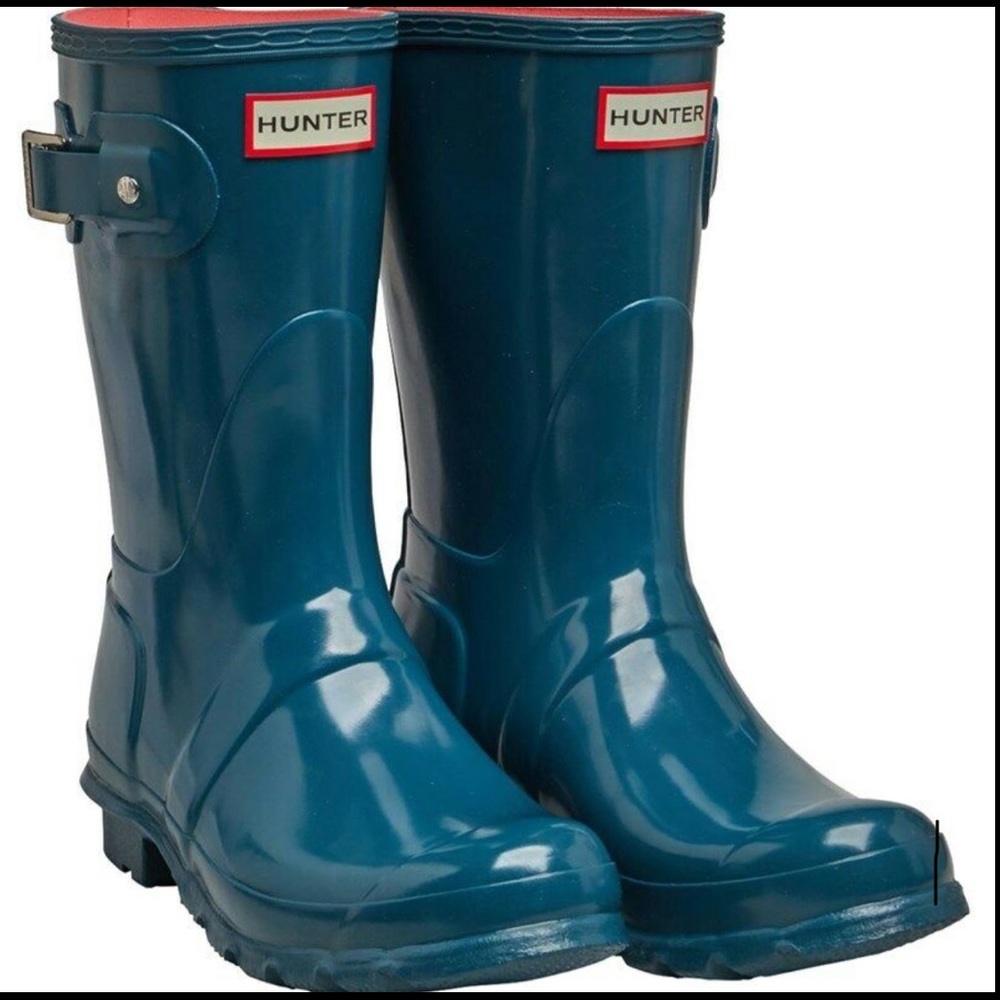 HUNTER Short Glossy Wellies in Ocean Blue